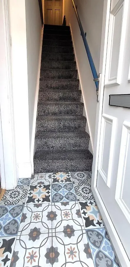 Sutherland St - 2 Bed Home With Free Parking York 0*,  United Kingdom