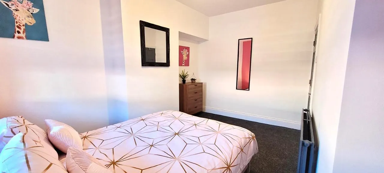 Holiday home Sutherland St - 2 Bed Home With Free Parking York