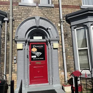 Bed and breakfast Diamonds Near Hospital, York